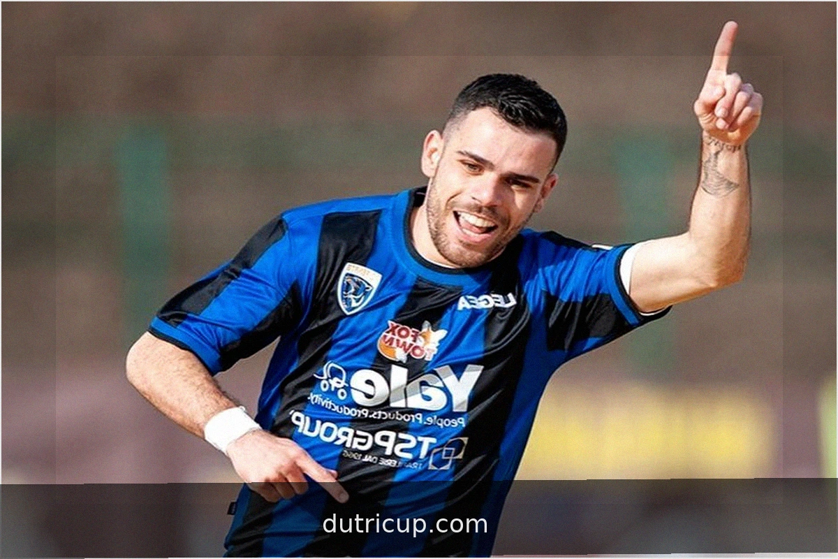 Sorrentino de Torres sufre lesión en la rodilla
