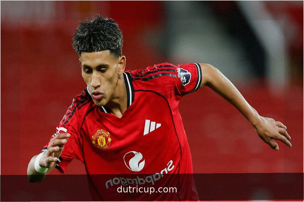 JJ Gabriel: El "Pequeño Messi" debuta con el primer equipo del Manchester United en un amistoso